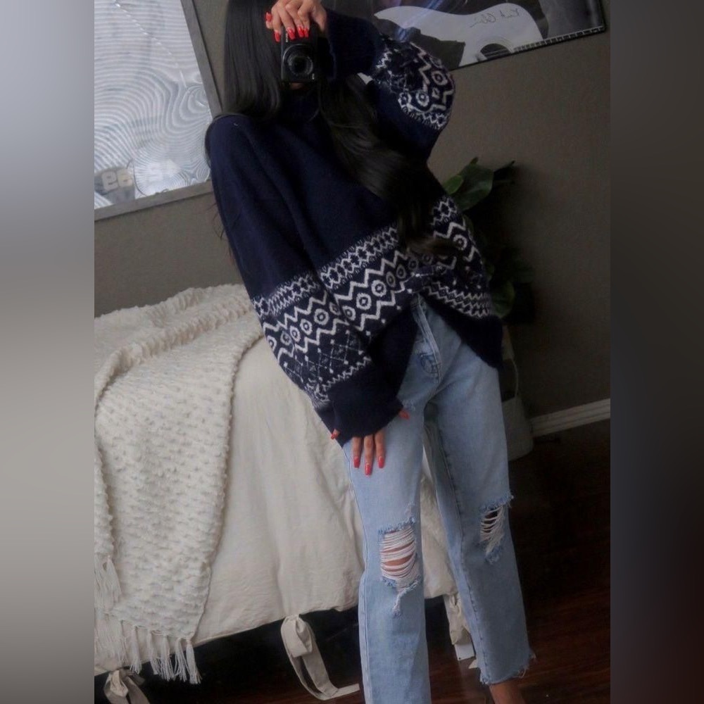 Zara Knit Fair Isle Turtleneck Sweater Size Medium Navy blue oversized